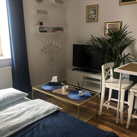 Blue Dior Apartment Варшава Екстериор снимка