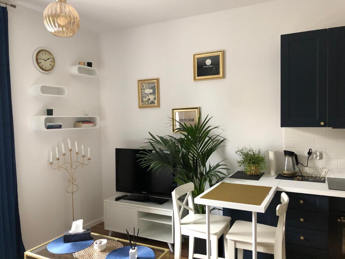 Blue Dior Apartment Варшава Екстериор снимка